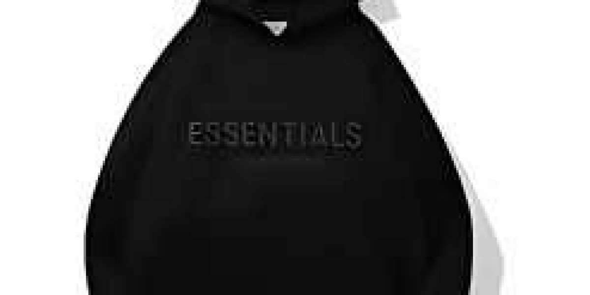 Essentials Hoodie: The Perfect Blend of Comfort and Style in American Streetwear