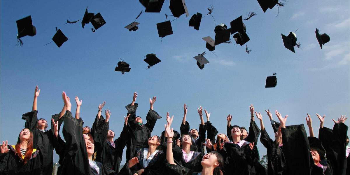 Discover London Through Education: A Life Changing Journey at LSME