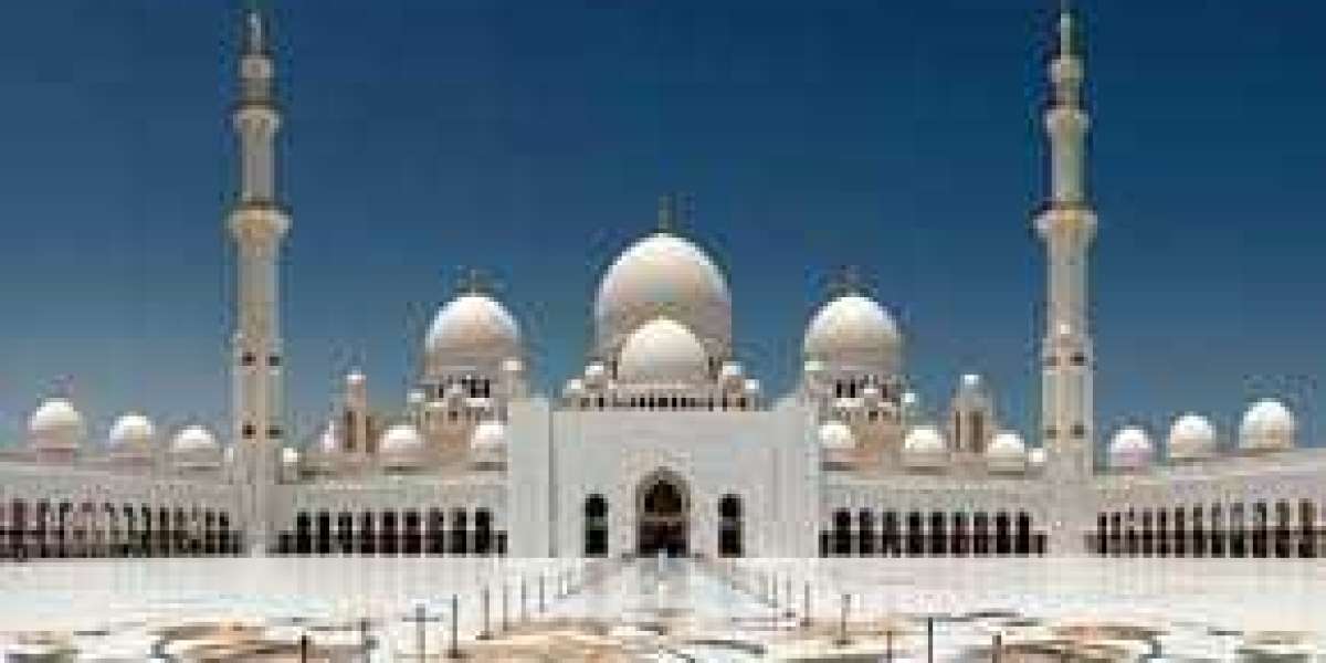 Abu Dhabi City Tour – Explore the Capital of the UAE in Style