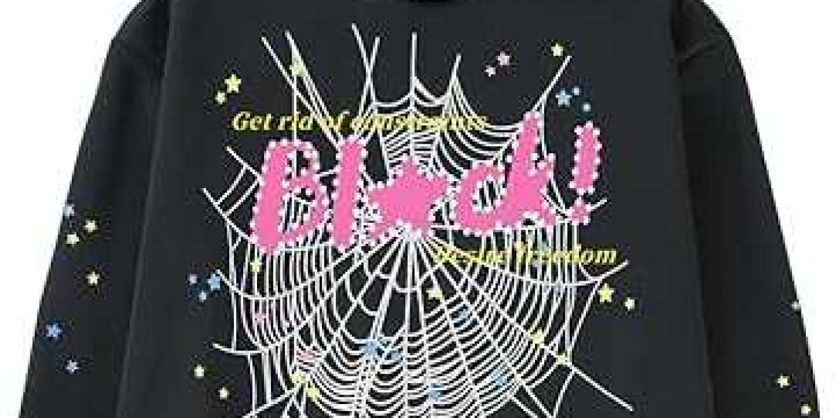 Classic Black Spider Hoodie Canada – Streetwear Pullover for Everyday Use