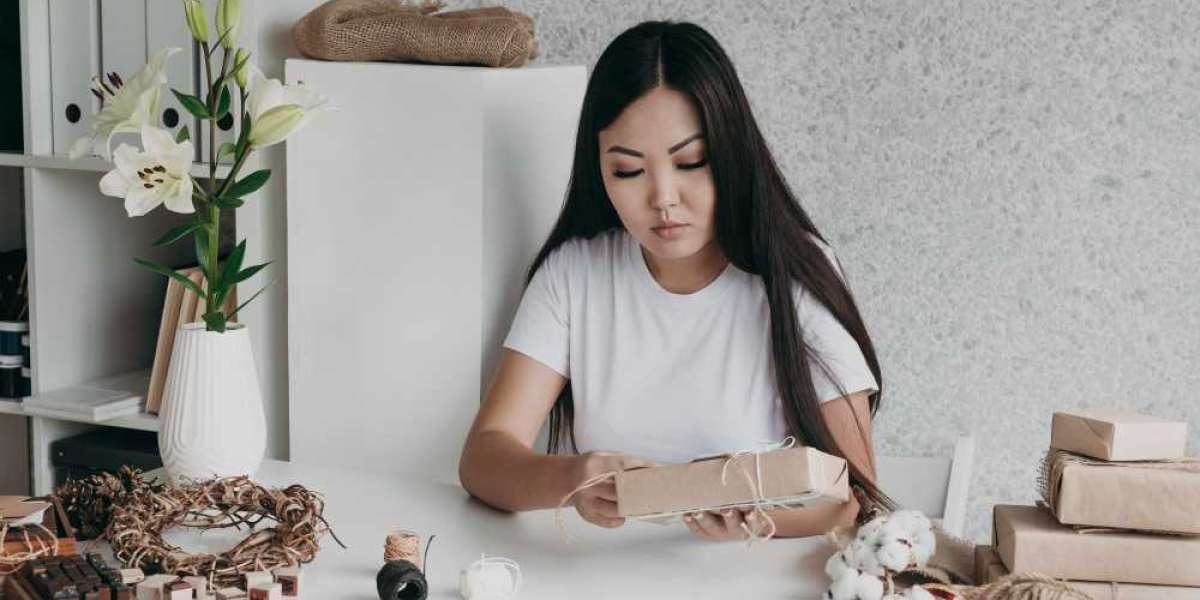Step-by-Step Guide to Designing Customized Packaging Boxes for Your Products