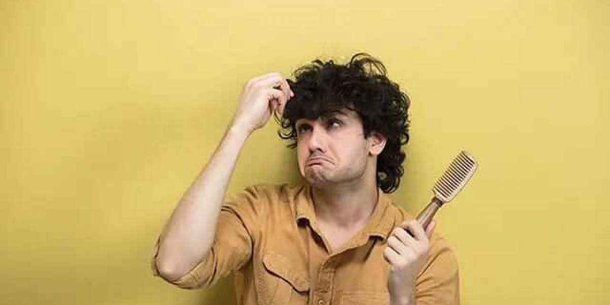 Proprietary Blend in Supplements: What It Means & Why Brands Use It