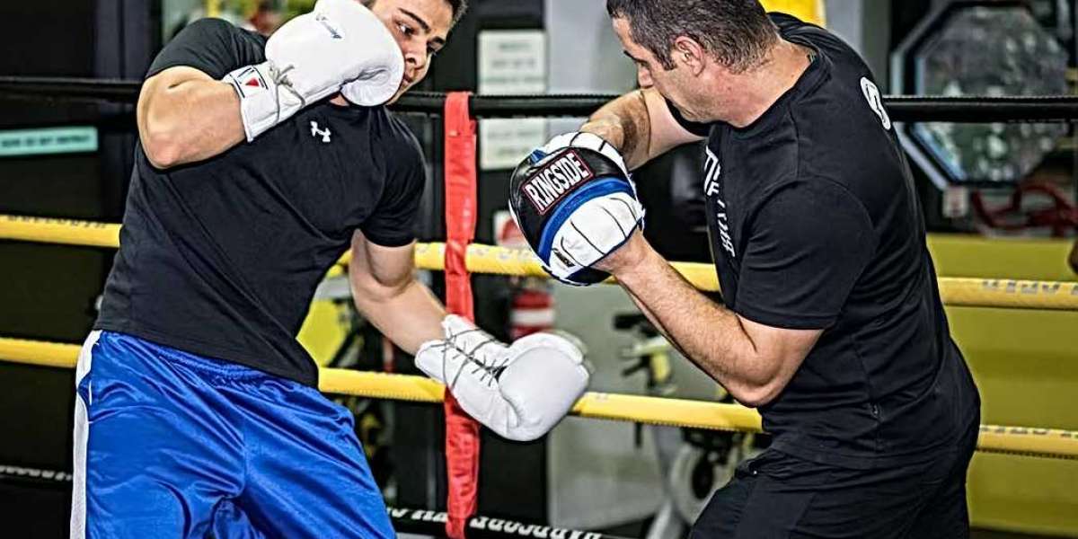 Transform Fitness with Boxing Classes, Personal Trainer Guidance