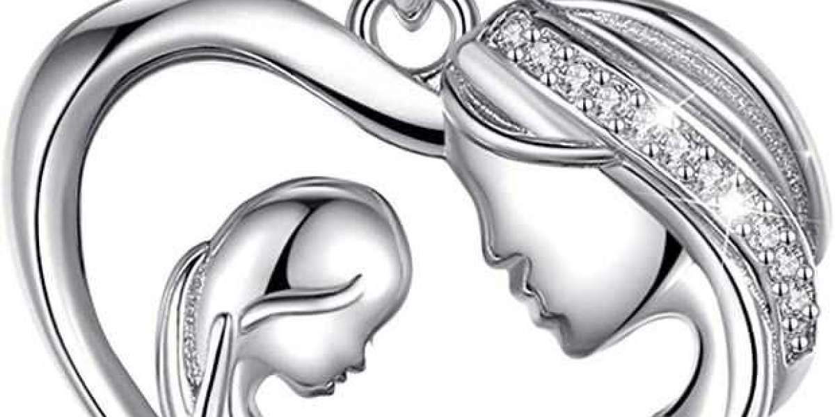 A Symbol of Love: Why Jewellery Makes the Best Gift for Your Daughter