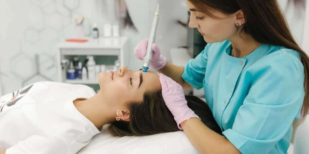 HydraFacial for Weekend Skin Refresh