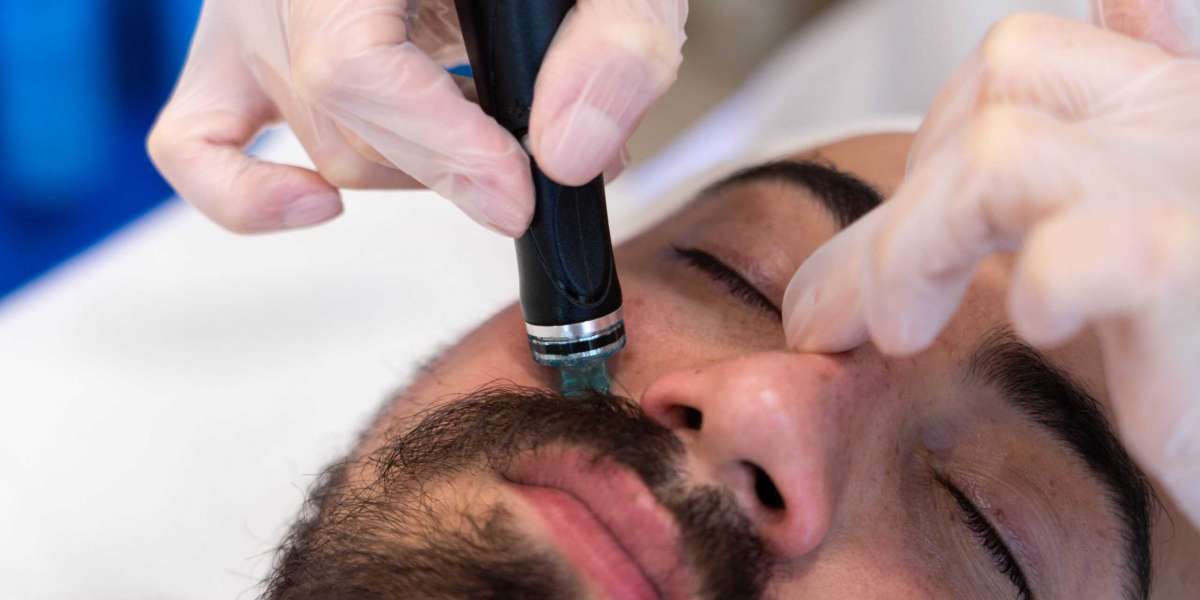 Men’s Facial for Men with Sensitive Skin