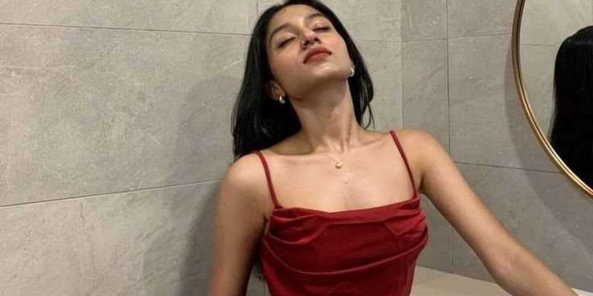 Escorts In Dubai	+971568437574