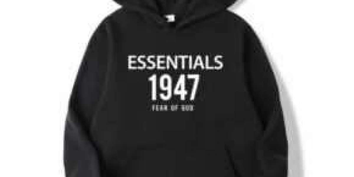 Comfort Built Bold: Essentials Hoodie & Tracksuit in Focus